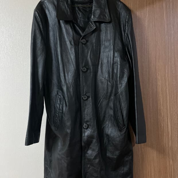 웨스턴 무드 카우하이드 소가죽 4버튼 레더 카 코트