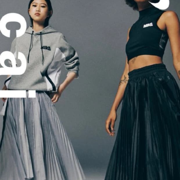 새상품) NIKE x SACAI 나이키 x 사카이 콜라보 한정판 플리츠 