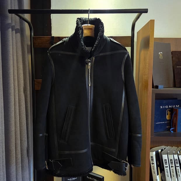 이로 B-3 무스탕 