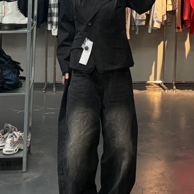 마뗑킴 로우 커팅 숏 라인 자켓 A3333