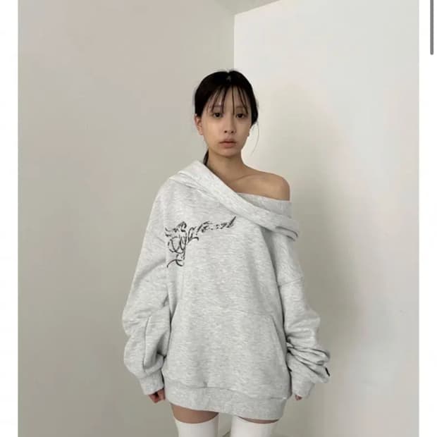 사토미라디오 드레이프후드 오프숄더 아워캐비넷아캄타입서비스코이세이오미세키