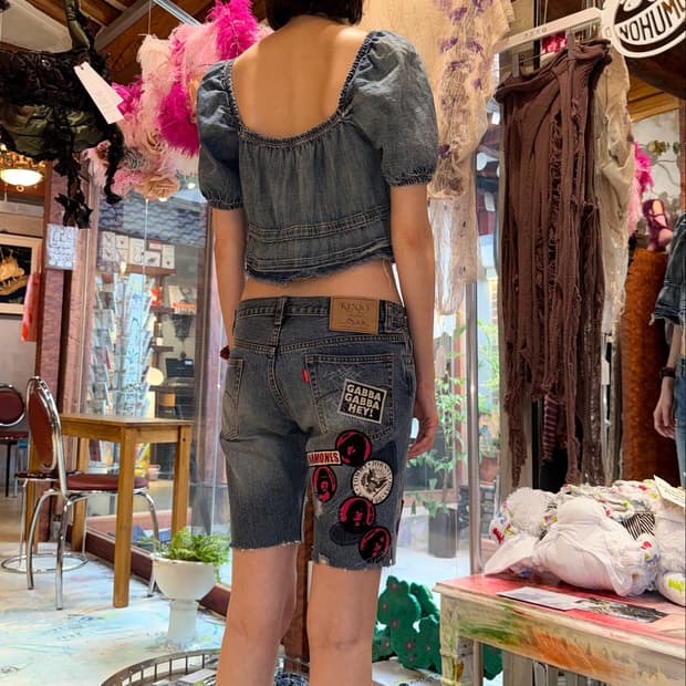 히스테릭 글래머 KINKY JEANS 라몬즈 패치 컷오프 데님 쇼츠