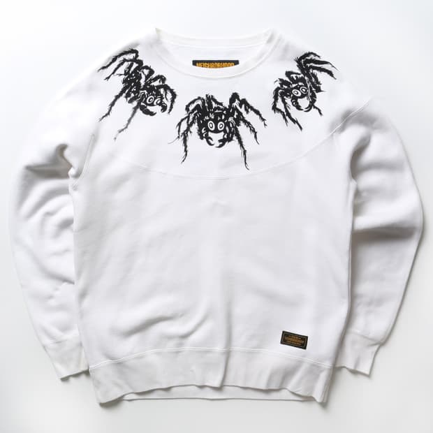 네이버후드 크루넥 스웻셔츠  