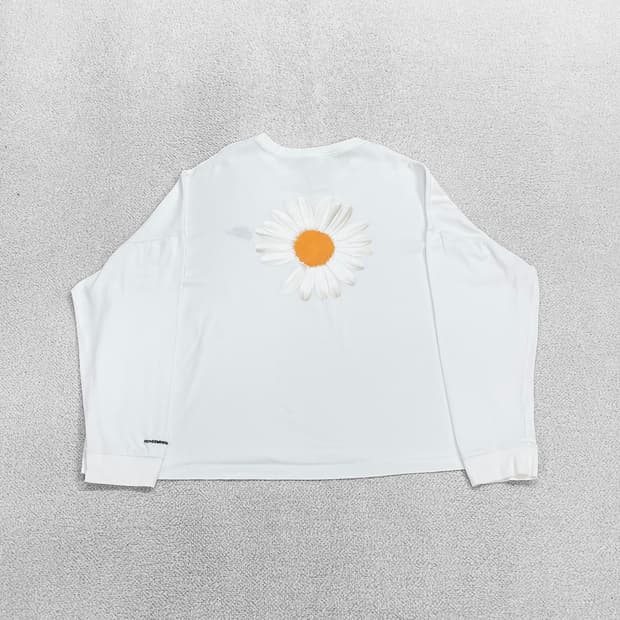 나이키 X 피스마이너스원 데이지 롱슬리브 화이트
