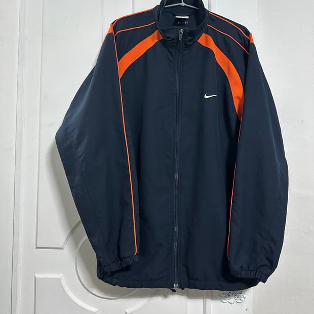 나이키 올드스쿨 바람막이