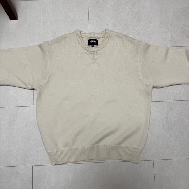 스투시 핸드리튼 스웨터 내추럴