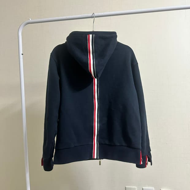 톰브라운 백삼선 후드집업 1사이즈 [실측 95]