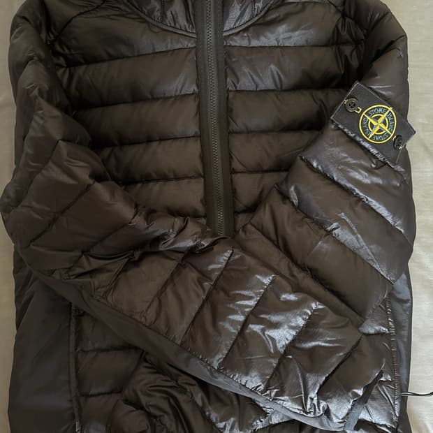 스톤 아일랜드 경량 패딩M