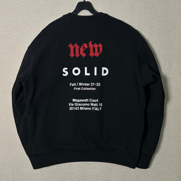 (46) 솔리드옴므 백프린트 라운드 맨투맨