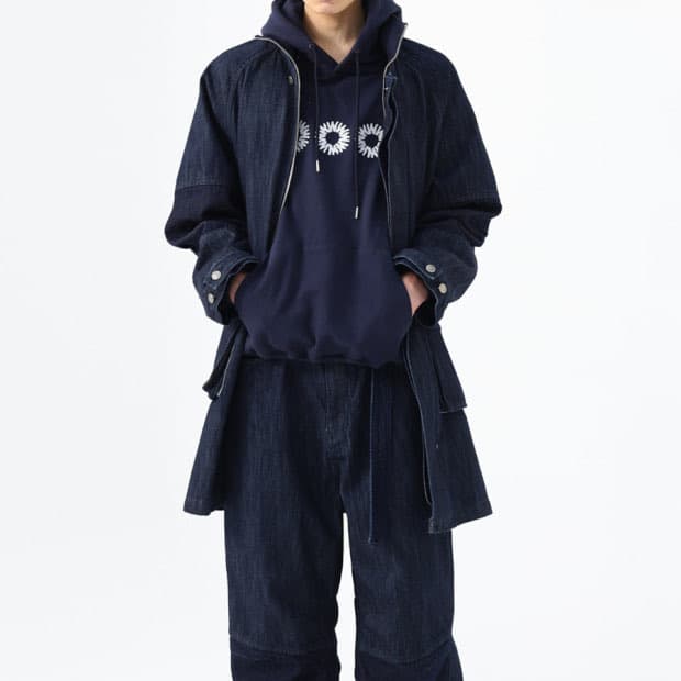 999휴머니티 시그니처 로고 후드