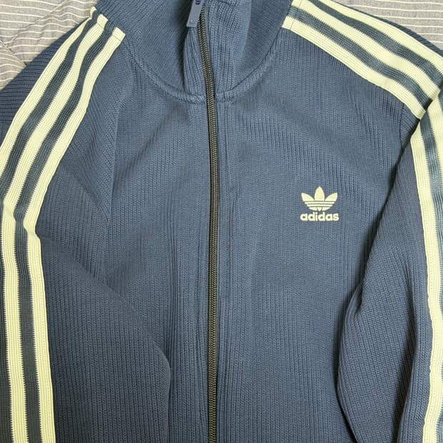 아디다스 니트탑 JD4605