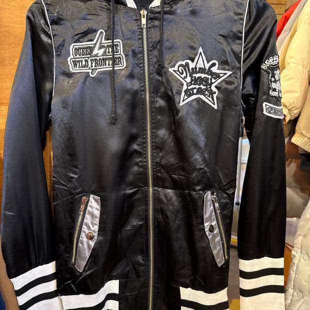 일본 빈티지 자수 패치 블랙 후드집업