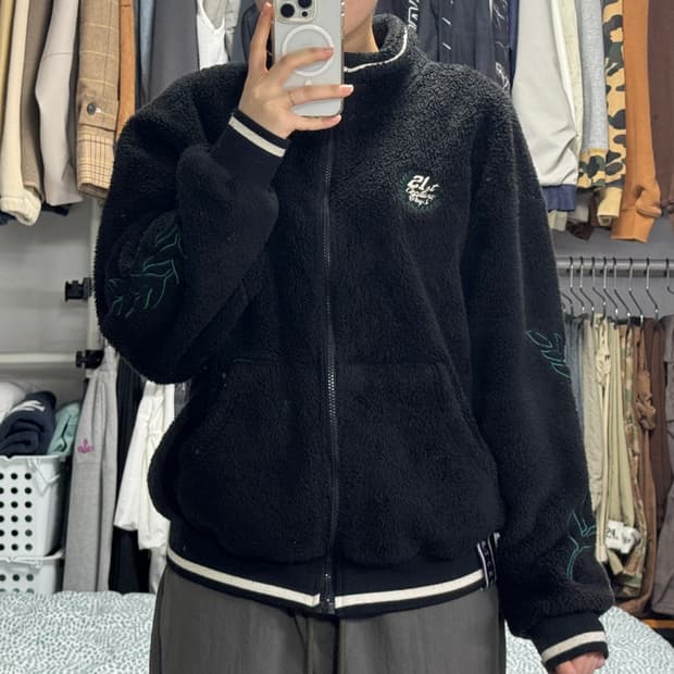 로맨틱크라운 후리스
