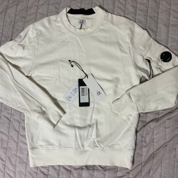 cp컴퍼니 맨투맨 화이트