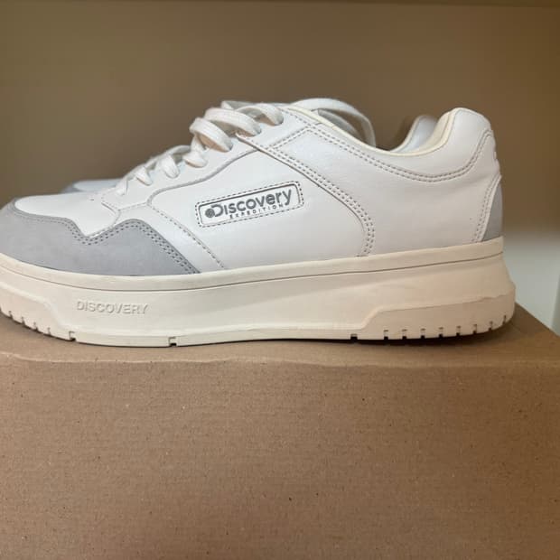 디스커버리 스니커즈 새상품280mm