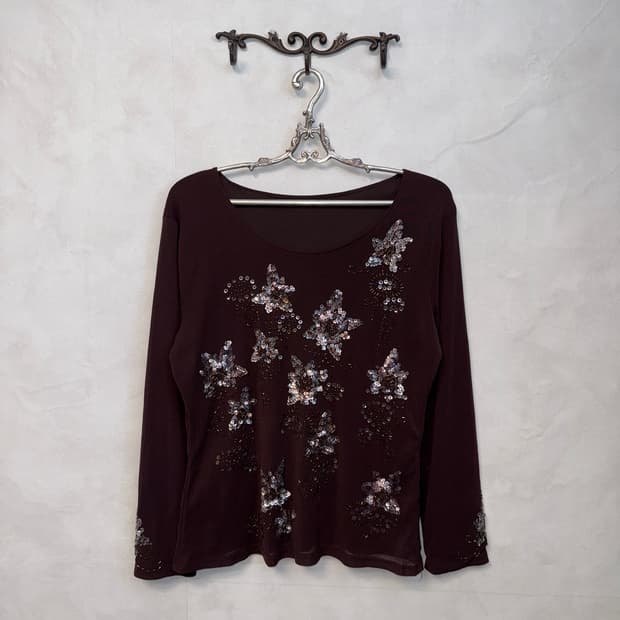 Dark brown fairy spangled flower blouse