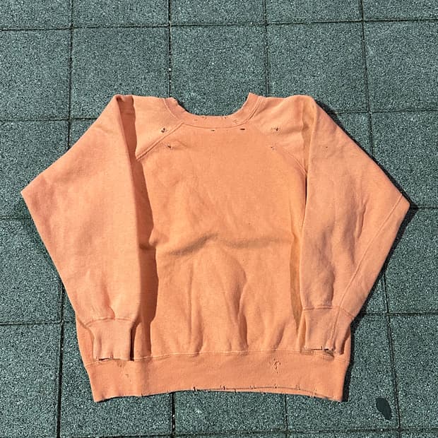 [빈티지] •Vintage Faded Sweat Shirt