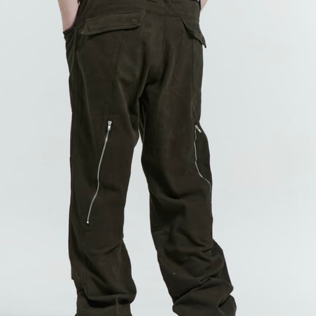 [플라스틱프로덕트] 웨이브 지퍼팬츠 초콜릿 S