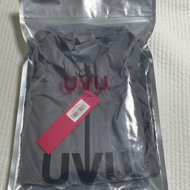 Uvu 러닝 레인 자켓 M 팝니다