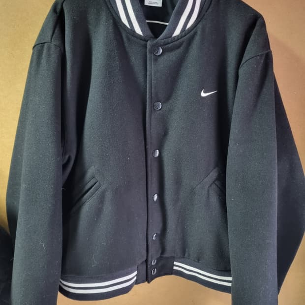 나이키 NSW 어센틱 바시티 자켓 