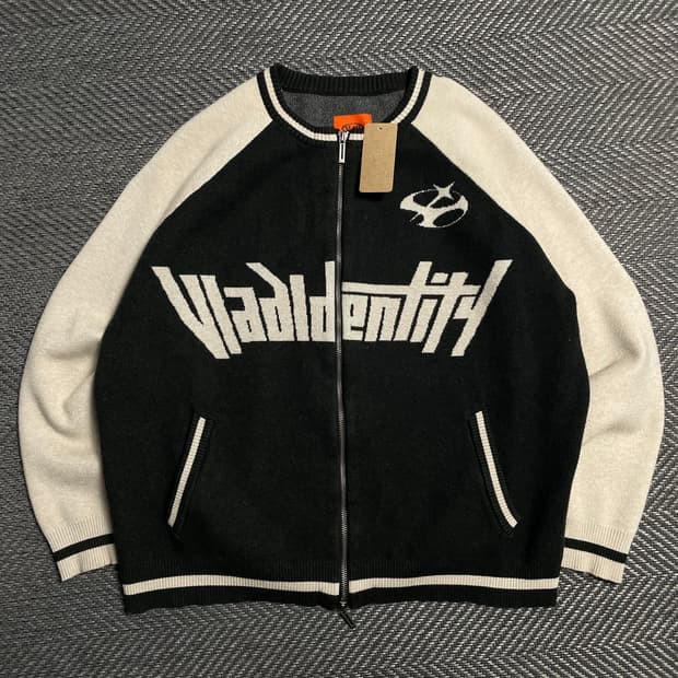 디미트리블랙 아트웍 빅로고 투웨이 레글런 니트 집업o 5376