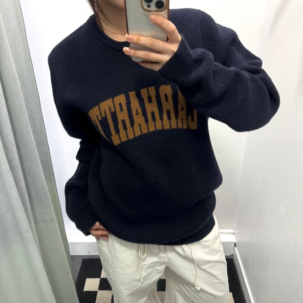 칼하트 네이비 니트