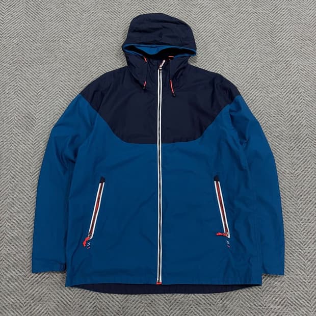 데카트론 트리보드 배색 바람막이 v3039