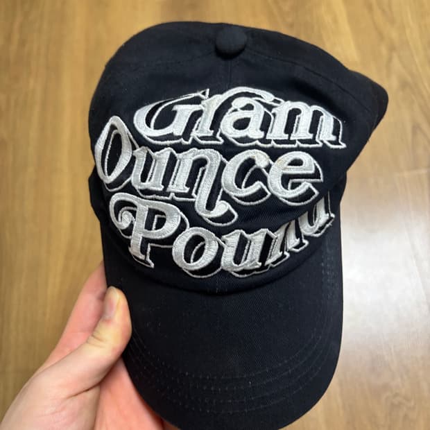 그램아운스파운드 볼캡