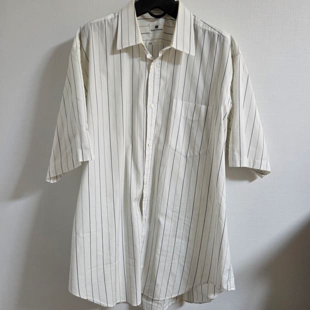 이세이미야케 ISSEY MIYAKE 오버핏 스트라이프 셔츠 판매합니다.