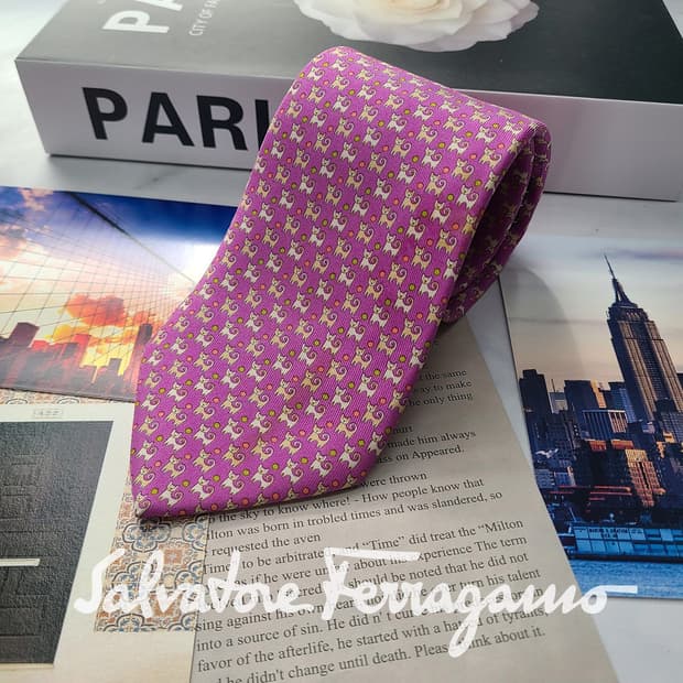 살바토레 페라가모 실크 강아지 패턴 넥타이 8.6cm B등급 E700
