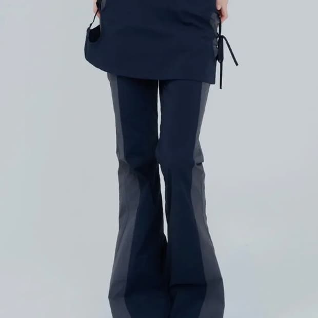 해린 착용) 러브이즈트루 RT INCISION SKIRT PANTS M