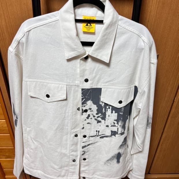 Rough printing trucker jacket