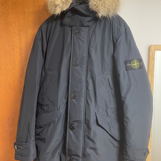 스톤아일랜드 마이크로랩스 패딩 M사이즈