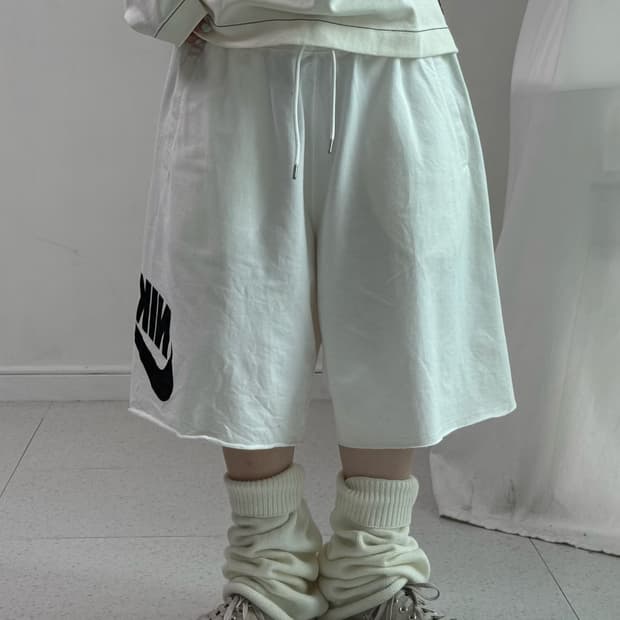 나이키 화이트 코튼 버뮤다