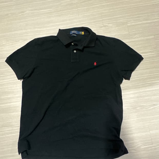 폴로반팔카라티