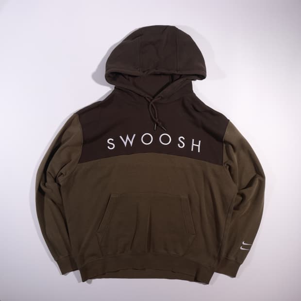 나이키 스우시 자수 후드티 B179