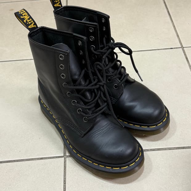 닥터마틴 블랙 워커 240 (EU28)