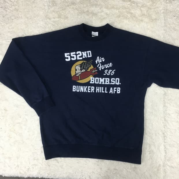 아웃스탠딩 빅로고 맨투맨 BB12
