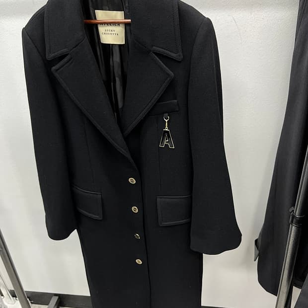 여) 럭키슈에뜨 아뜰리에 롱코트 