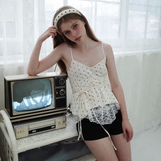 드라이로즈 TULIP DOT SLEEVELESS (CREAM)