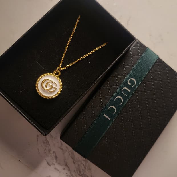 구찌 목걸이