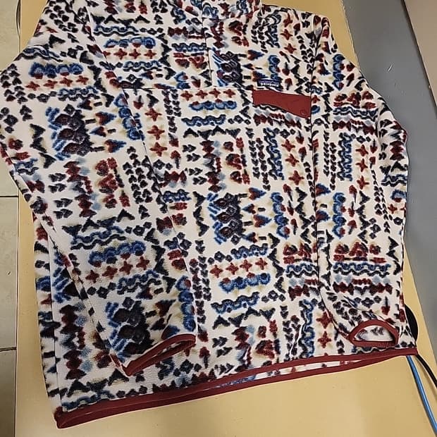 10s 파타고니아 신칠라 스냅T 패턴 플리스 자켓 레드멀티