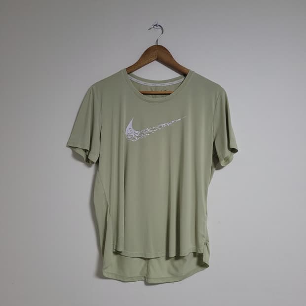 (XL) NIKE 나이키 드라이핏 스우시 런 탑 반팔 티셔츠