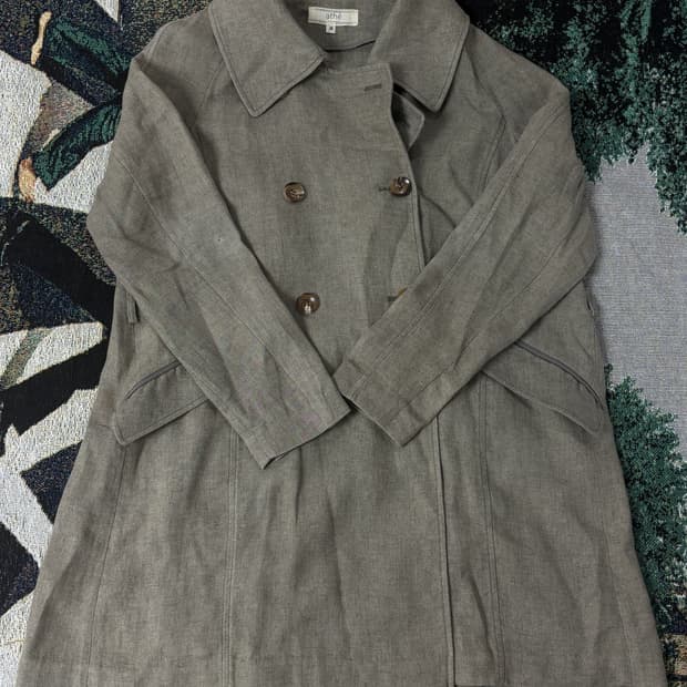 아떼 바네사브루노(athe vanessabruno) 코트