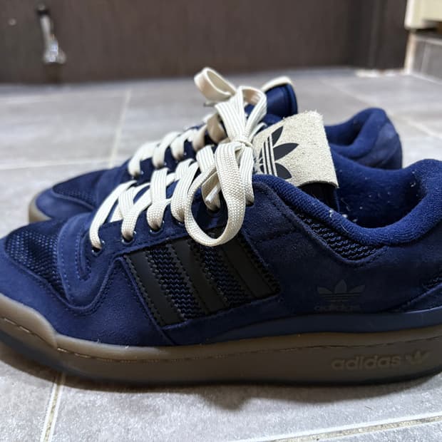 아디다스 포럼 84 로우 ADV 컬리지에이트 네이비