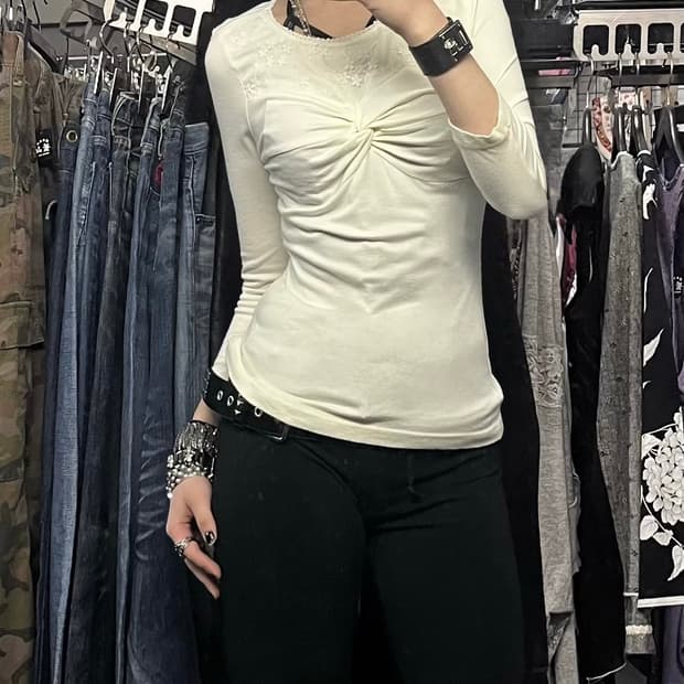 꾸레쥬 셔링 롱슬리브