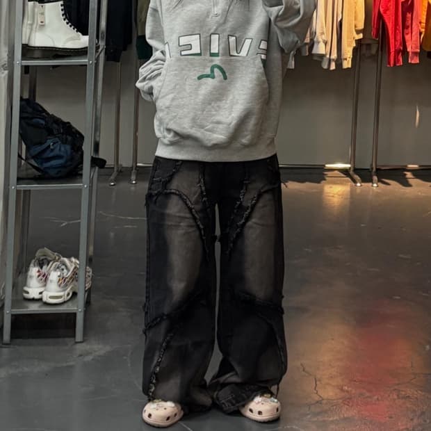 에비수 히든영문 포켓 하프집업 맨투맨 A3005