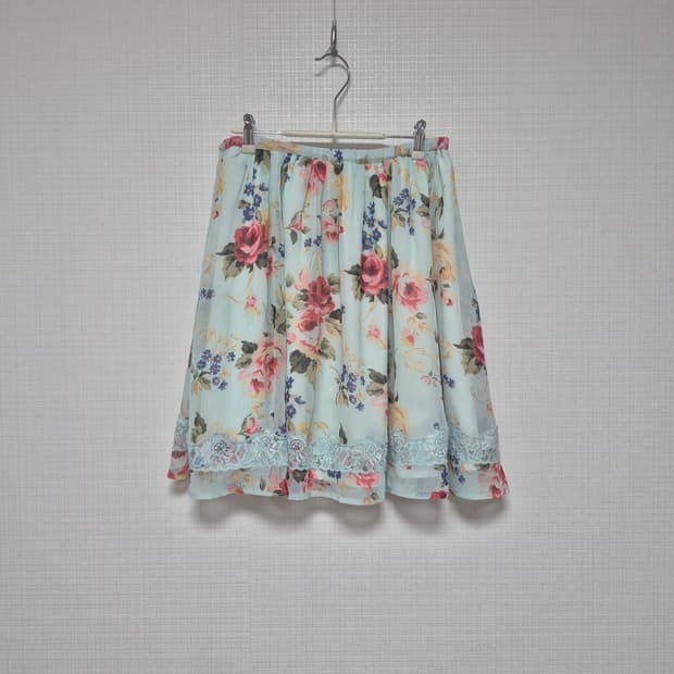 리즈리사 수선품 큰꽃프린트 블루 스커트