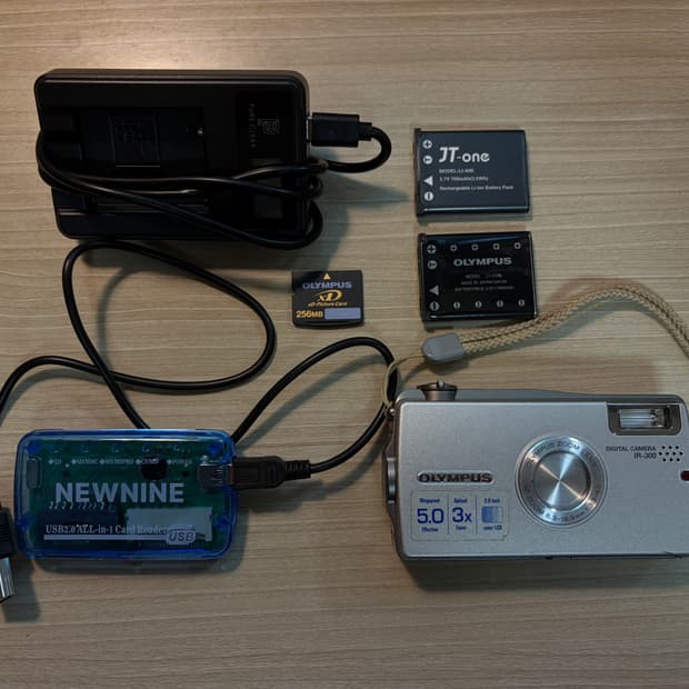 올림푸스 ir-300 디지털 카메라