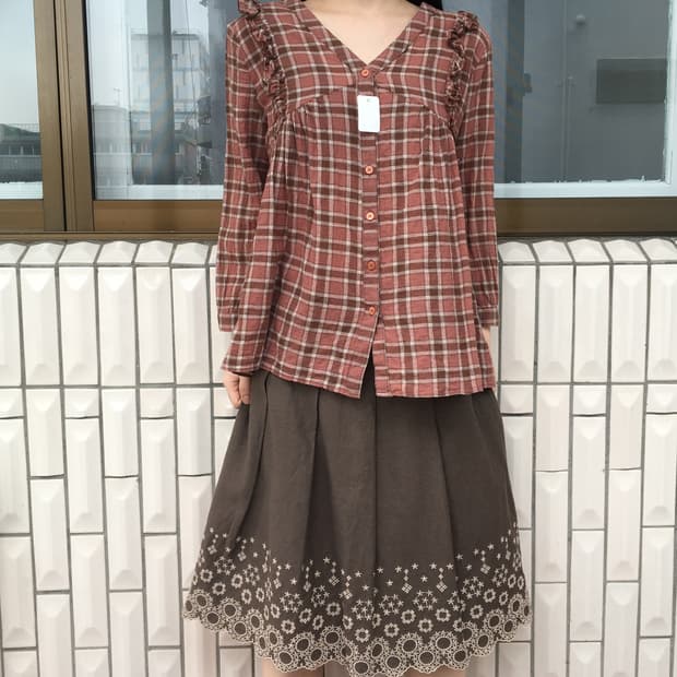 Check pattern blouse